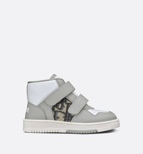 dior babyschoenen|Dior baby clothing.